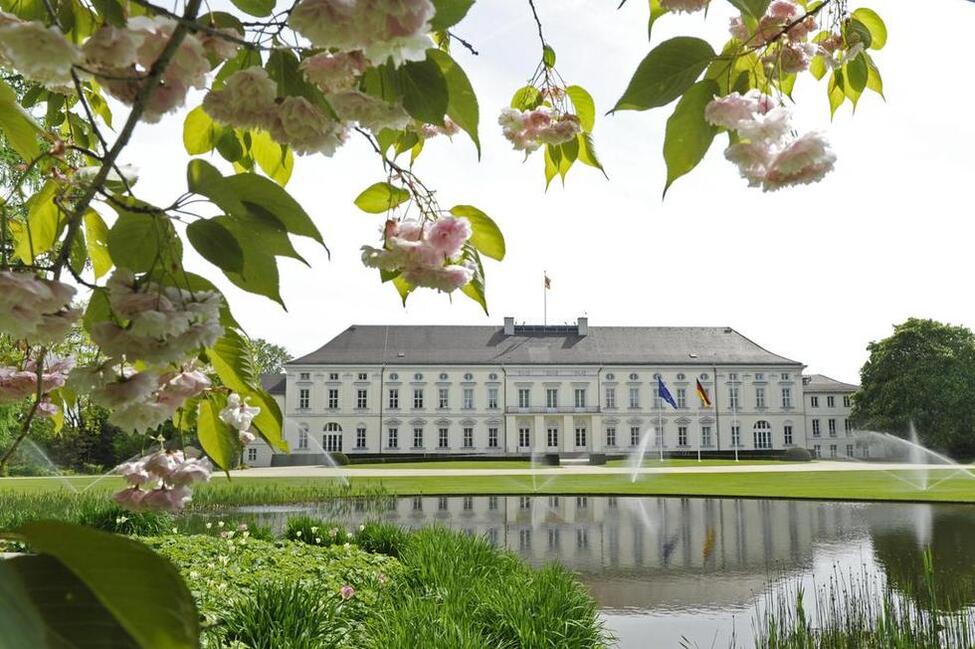 Blick auf das Schloss von der Parkseite aus