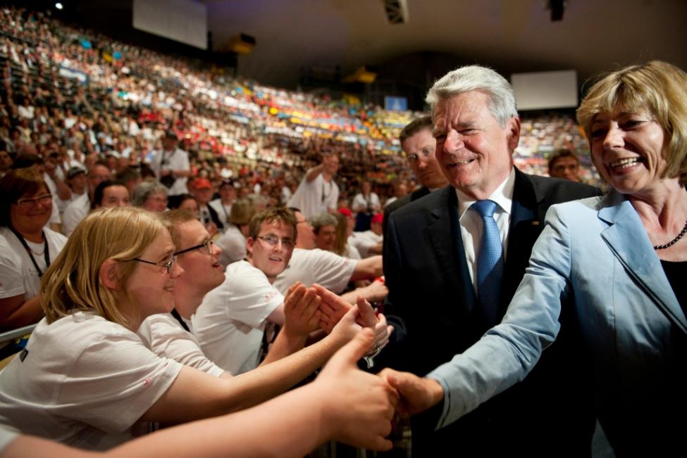 Bundespräsident Joachim Gauck und Frau Daniela Schadt bei der Eröffnung in der Olympiahalle