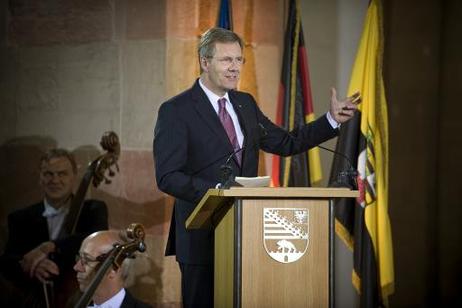 Antrittsbesuch in Sachsen-Anhalt - Bundespräsident Christian Wullf bei seiner Rede auf dem Festakt "20 Jahre Sachsen-Anhalt" im Magdeburger Kloster "Unser Lieben Frauen".