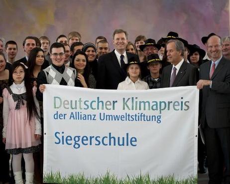 Bundespräsident Christian Wulff mit den Preisträgern im Großen Saal