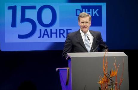 Bundespräsident Christian Wulff während einer Rede auf einer Festveranstaltung anlässlich "150 Jahre Deutscher Industrie- und Handelskammertag".