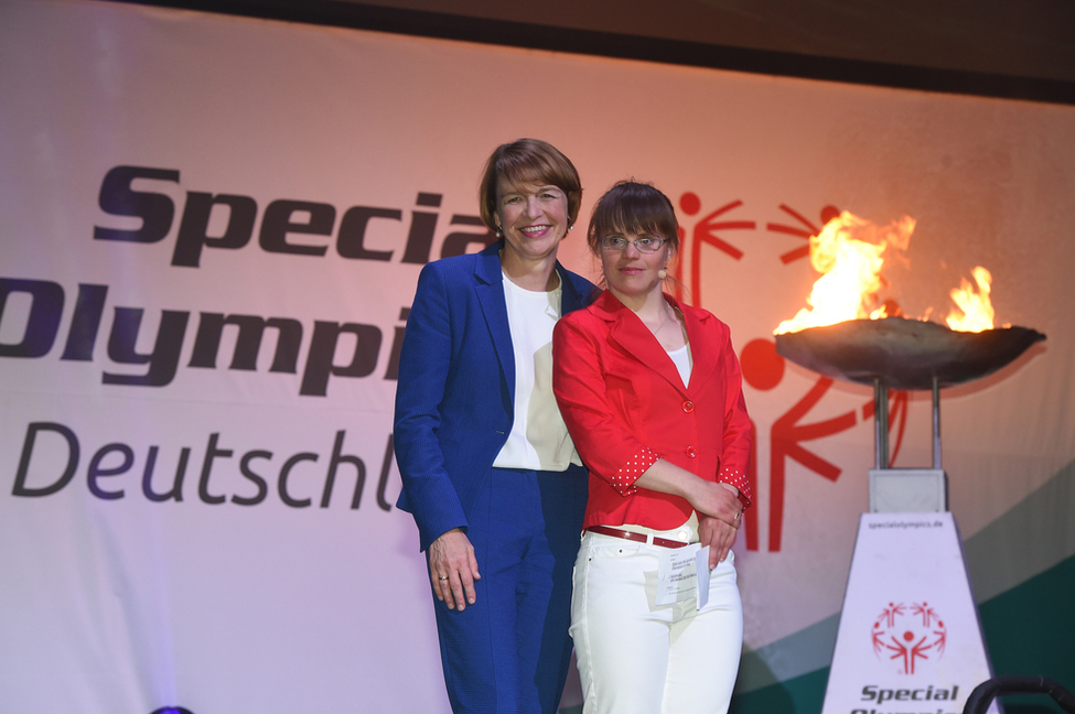 Elke Büdenbender nimmt an der Eröffnungsfeier der Special Olympics 2018 am 14. Mai in Kiel teil 