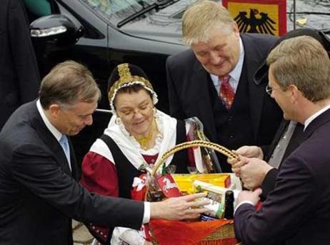 Bundespräsident Köhler: Antrittsbesuch in Niedersachsen 2004