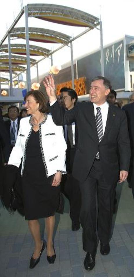 Bundespräsident Horst Köhler und Frau Eva Luise Köhler besuchen die 2005 in Japan stattfindende Expo.