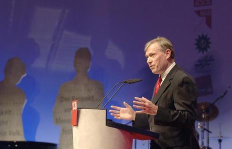 Bundespräsident Horst Köhler während seiner Rede auf dem Bundeskongress des Deutschen Gewerkschaftsbundes im Hotel Estrel.