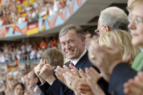 Bundespräsident Horst Köhler in der Allianz Arena während des WM-Vorrundenspiels Deutschland-Schweden.