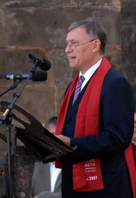 Bundespräsident Horst Köhler während einer Rede anlässlich einer Bistumswallfahrt zum 800. Geburtstag der heiligen Elisabeth von Thüringen vor dem Erfurter Dom.