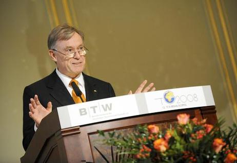 Bundespräsident Horst Köhler während eines Grußwortes anlässlich eines Tourismusgipfels des Bundesverbandes der deutschen Tourismuswirtschaft (BTW).