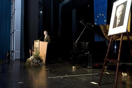 Bundespräsident Horst Köhler während einer Ansprache aus Anlass des 125. Geburtstages von Bundespräsident Theodor Heuss im Bürgerzentrum Brackenheim.