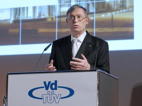 Bundespräsident Horst Köhler während eines Grußwortes beim Festakt zum 125-jährigen Bestehen des Verbandes der TÜV.