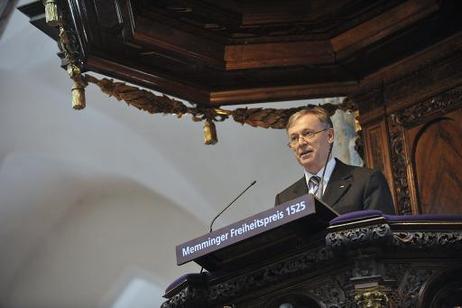 Bundespräsident Horst Köhler bei einer Laudatio auf den Schriftsteller und Lyriker Reiner Kunze aus Anlass der Verleihung des "Memminger Freiheitspreises 1525" in der Martinskirche.