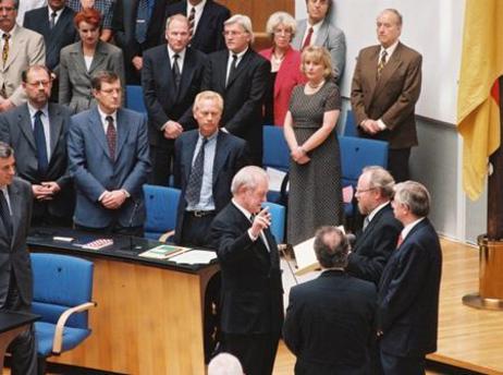 Bundestagssitzung: Vereidigung von Bundespräsident Rau