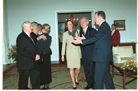 Bundespräsident Rau: Gespräch mit George Bush und Michail Gorbatschow