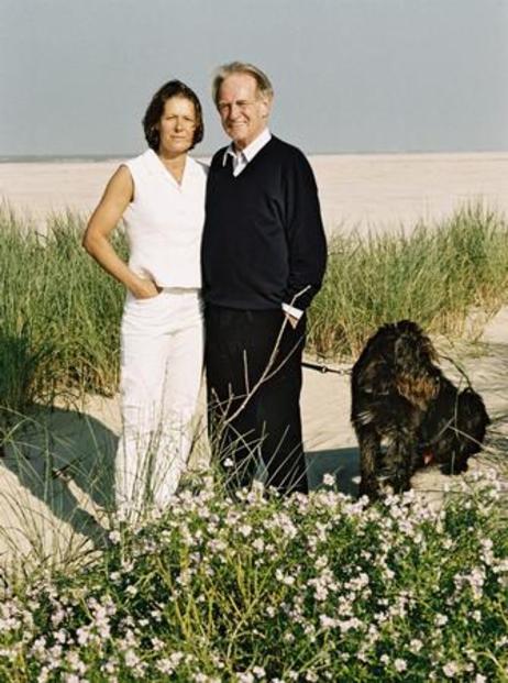 Bundespräsident Johannes Rau, Ehefrau Christina und Hund Scooter auf im Urlaub auf Spiekeroog