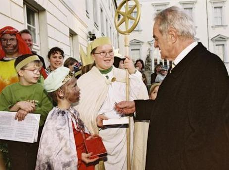 Bundespräsident Rau empfängt Sternsinger