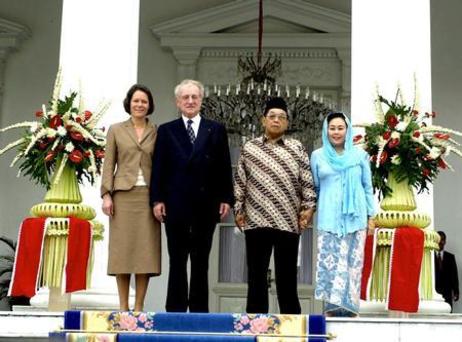 Reise von Bundespräsident Rau und Frau Christina Rau in die Republik Indonesien