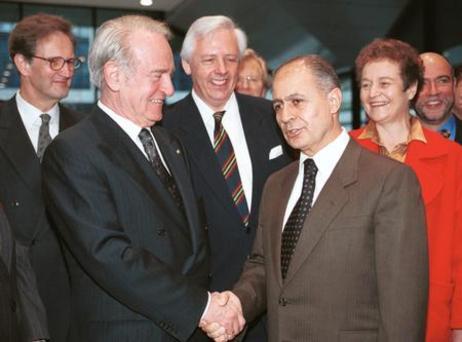 Bundespräsident Rau und türkischer Präsident Sezer eröffnen "Troja - Traum und Wirklichkeit"