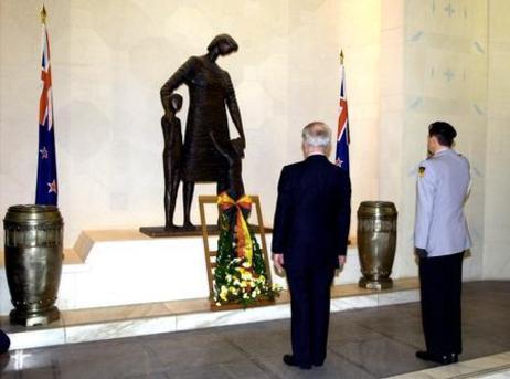 Bundespräsident Rau und Ehefrau reisen zum Staatsbesuch nach Australien (Weiterreise nach Neuseeland)DIGITAL