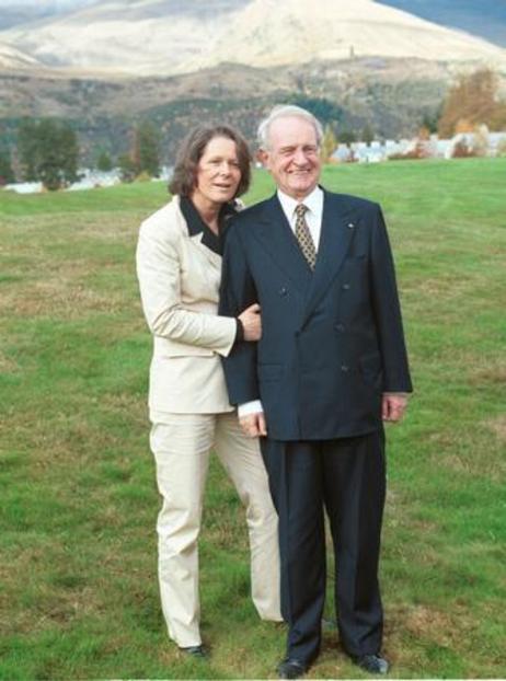 Bundespräsident Rau und Ehefrau reisen zu einem Staatsbesuch nach Neuseeland