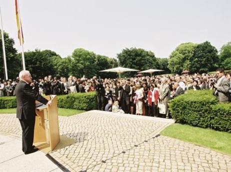 Bundespräsident Rau empfängt Stipendiaten der Alexander von Humboldt-Stiftung