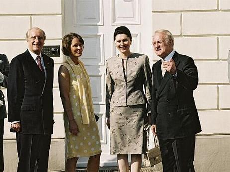 Bundespräsident Dr.Dr.h.c. Johannes Rau empfängt den Präsidenten der Republik Österreich, Dr. Thomas Klestil, zu einem Besuch.