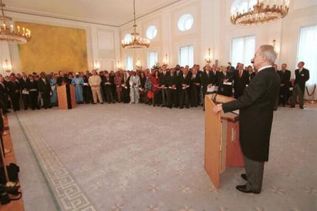 Bundespräsident Dr.Dr.h.c. Johannes Rau während seiner Rede an das Diplomatische Corps.