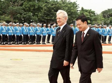 Reise von Bundespräsident Rau und Frau Rau nach Thailand