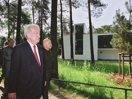 Bundespräsident Rau besucht die Stiftung Bauhaus Dessau