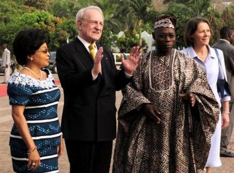 Bundespräsident Rau in Nigeria 2004 / Afrikareise