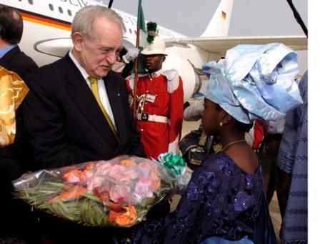 Bundespräsident Rau in Nigeria 2004 / Afrikareise