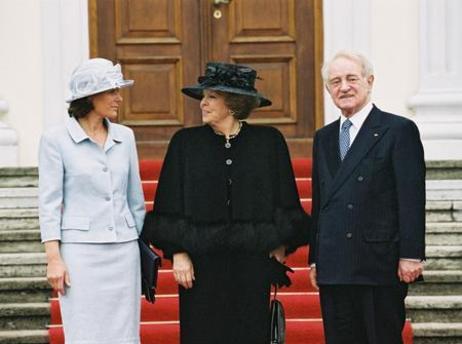 Königin Beatrix der Niederlande in Berlin 2004;