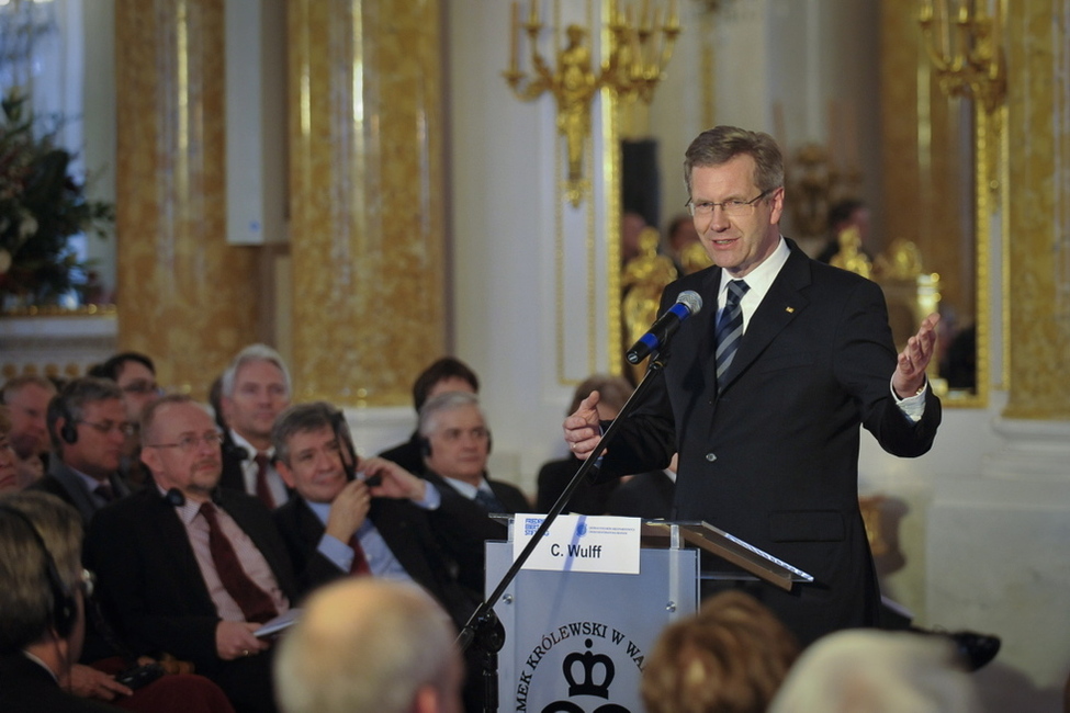 Bundespräsident Christian Wulff bei seiner Rede in Warschau