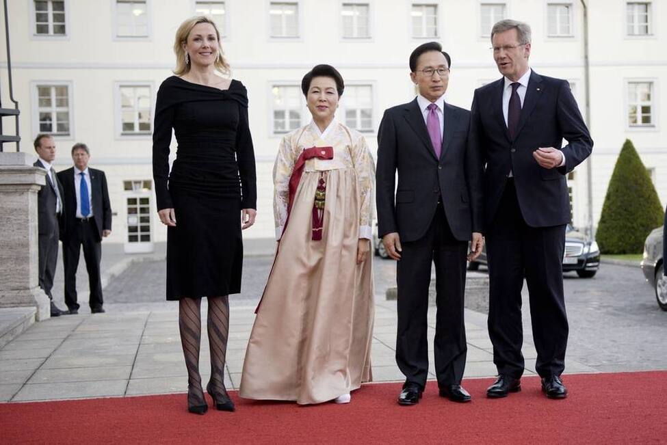 Bundespräsident Christian Wulff gibt ein Abendessen zu Ehren des Präsidenten der Republik Korea