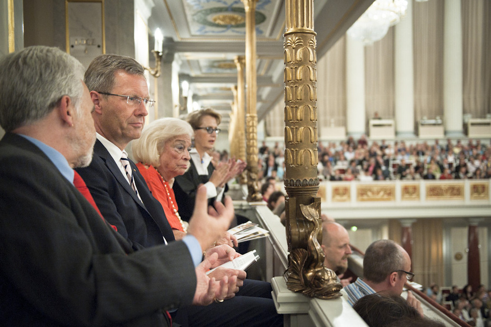 Konzert des European Union Youth Orchestra in Berlin - Bundespräsident Christian Wulff im Konzertsaal des Konzerthauses am Gendarmenmarkt