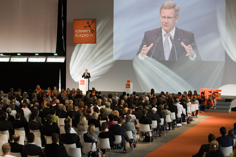 Eröffnungsveranstaltung der IdeenExpo 2011 in Hannover - Bundespräsident Christian Wulff bei seiner Eröffnungsrede