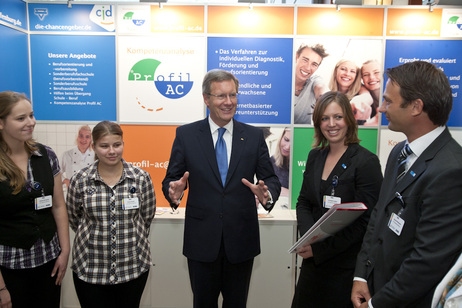 Bundespräsident Christian Wulff beim 6. BIBB-Berufsbildungskongress in Berlin