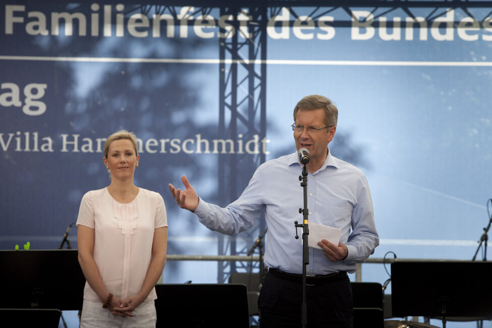 Bundespräsident Christian Wulff und seine Frau Bettina Wulff eröffnen das Kinder- und Familienfest in Bonn