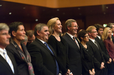 Benefizkonzert des Bundespräsidenten im Saarland - Bundespräsident Christian Wulff und seine Frau Bettina in der Congresshalle Saarbrücken