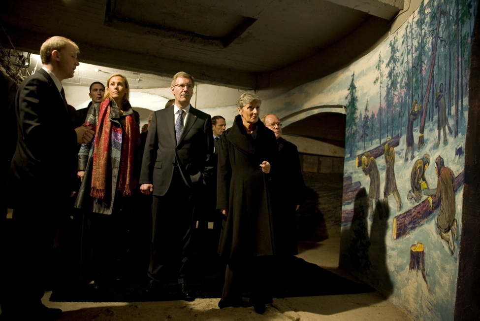 undespräsident Christian Wulff mit seiner Ehefrau Bettina Wulff bei einer Führung durch das Russische Museum St. Petersburg