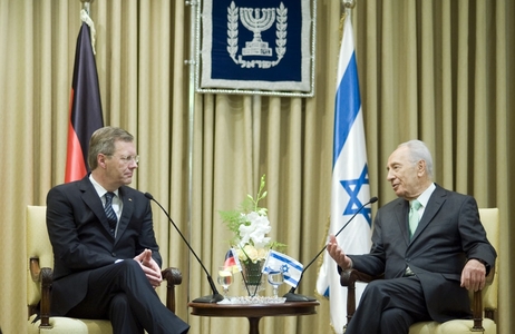 Bundespräsident Christian Wulff im Gespräch mit dem Präsidenten des Staates Israel, Herrn Shimon Peres