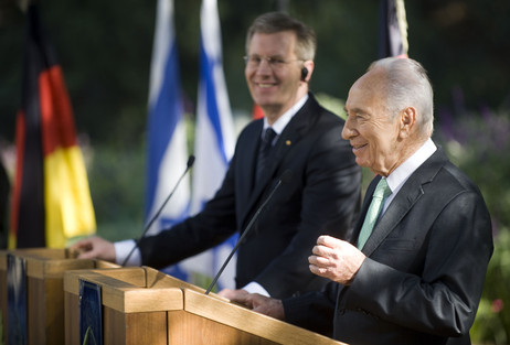 Bundespräsident Christian Wulff im Gespräch mit dem Präsidenten des Staates Israel, Herrn Shimon Peres