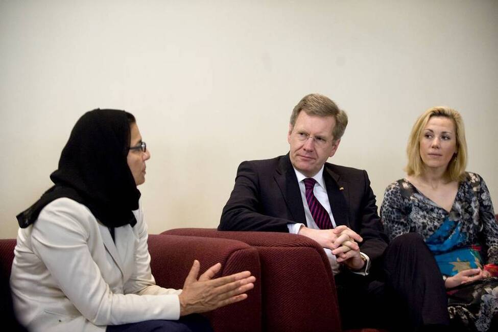 Bundespräsident Christian Wulff im Gespräch mit Studierenden des Fachbereichs Internationale Beziehungen