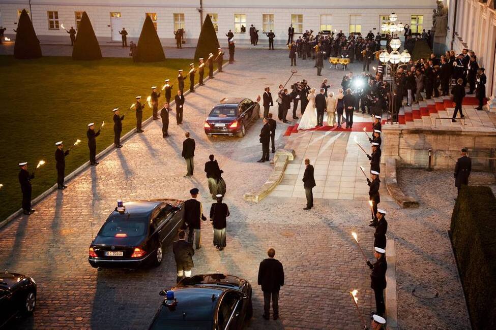 Ankunft der niederländischen Königin Beatrix in Schloss Bellevue