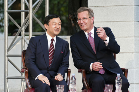 Bundespräsident Christian Wulff im Gespräch mit dem japanischen Kronprinzen Naruhito