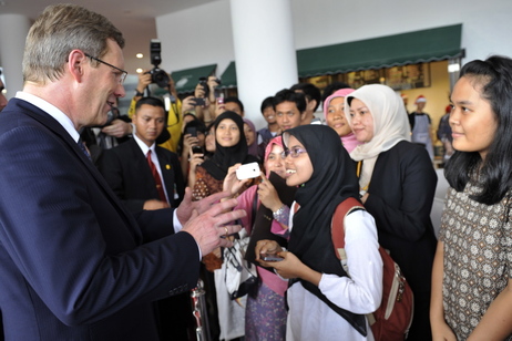 Bundespräsident Christian Wulff im Gespräch mit Studierenden der Universität Indonesia 