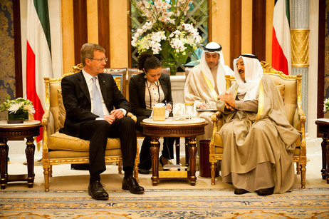 Bundespräsident Christian Wulff im Gespräch mit dem Emir von Kuwait, Scheich Sabah Al Ahmad Al Jaber Al Sabah
