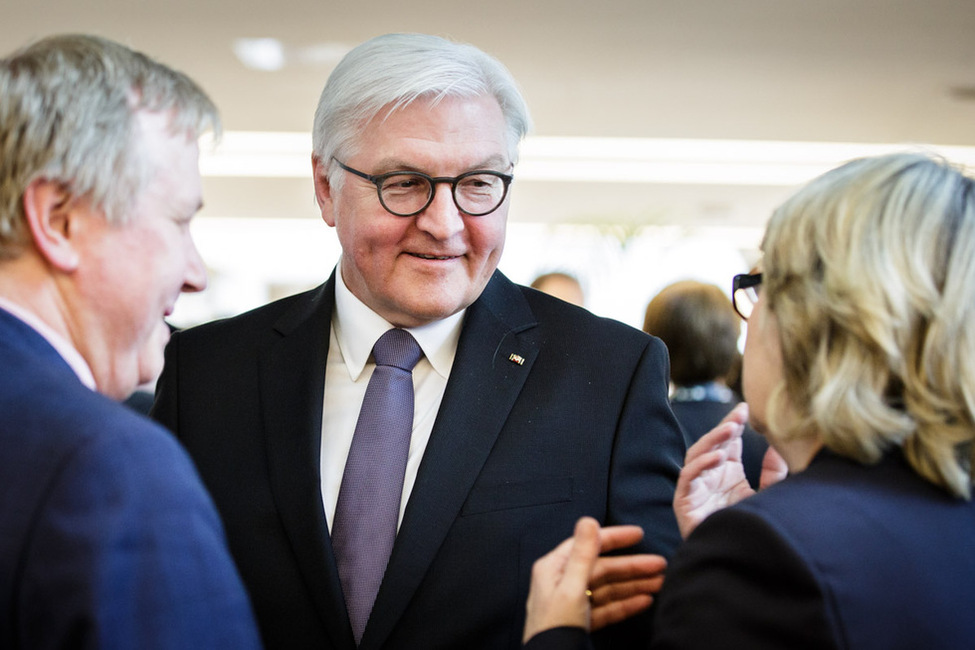 Bundespräsident Frank-Walter Steinmeier im Austausch mit deutschen Mitgliedern des Europäischen Parlaments anlässlich seines Besuchs in Straßburg 