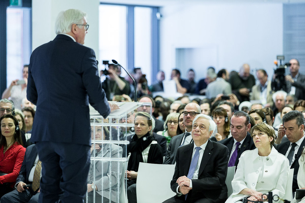 Bundespräsident Frank-Walter Steinmeier hält eine Ansprache bei der Eröffnungsveranstaltung der documenta 14 im Nationalen Museum für Zeitgenössische Kunst in Athen anlässlich seines Antrittsbesuchs in Griechenland