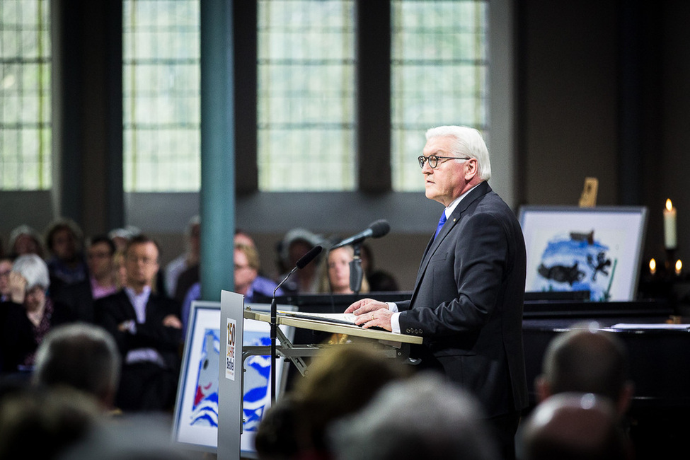 Bundespräsident Frank-Walter Steinmeier hält eine Ansprache in der Zionskirche anlässlich des Gottesdienstes zum 150-jährigen Jubiläum Bethel in Bielefeld-Bethel