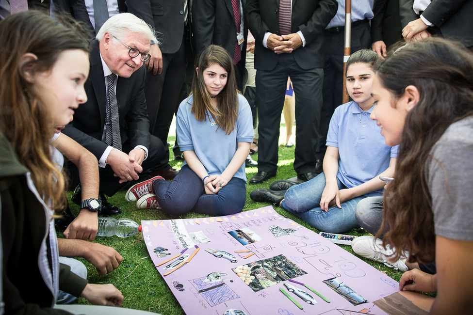 Bundespräsident Frank-Walter Steinmeier beim Besuch der Bildungs- und Begegnungsstätte Givat Haviva anlässlich des Besuches in Israel und in den Palästinensischen Gebieten 